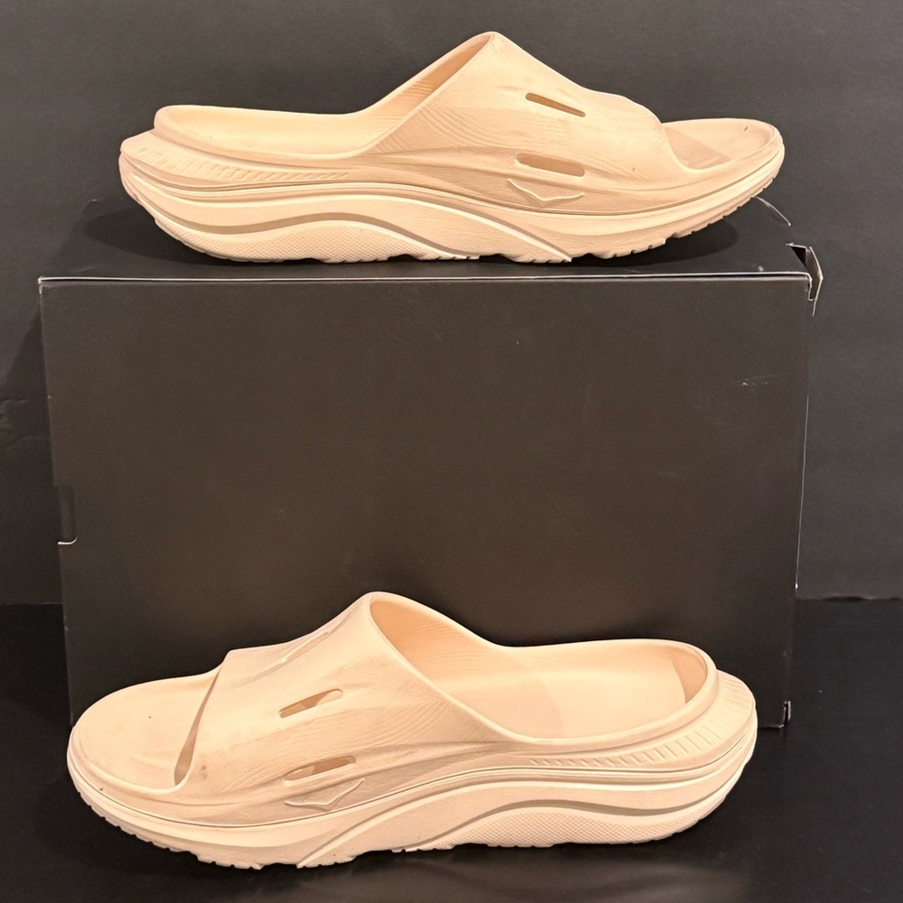 Men’s Hoka Recovery Slides Sandals in Light Tan size 11 - Picture 2 of 5